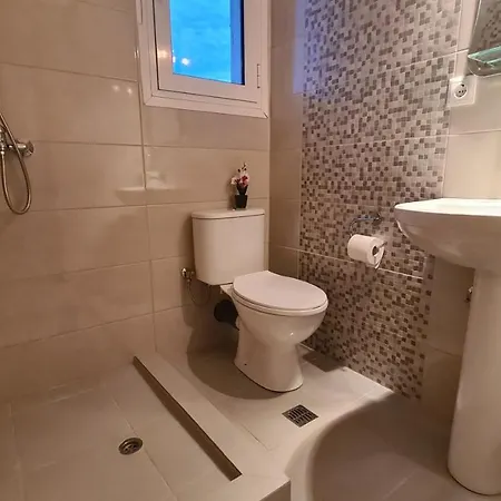 Voula Oda ve Kahvaltı 3*